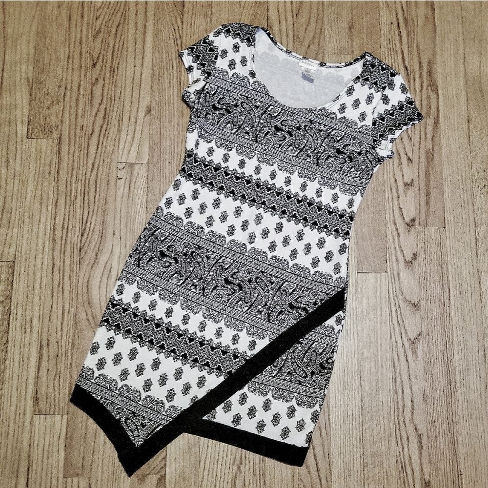 Poetry | Black & White Paisley Dress